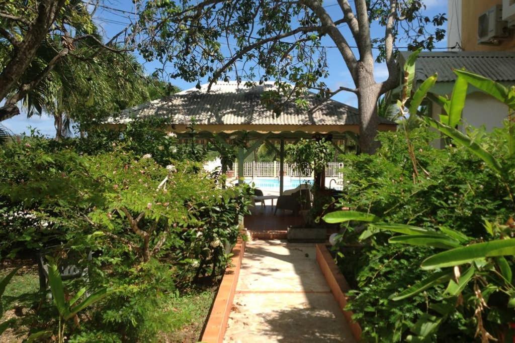 Le Domaine De Boisvin Villa Sainte-Anne  Luaran gambar